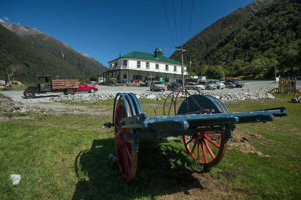 Otira Stagecoach Hotel 외부 사진