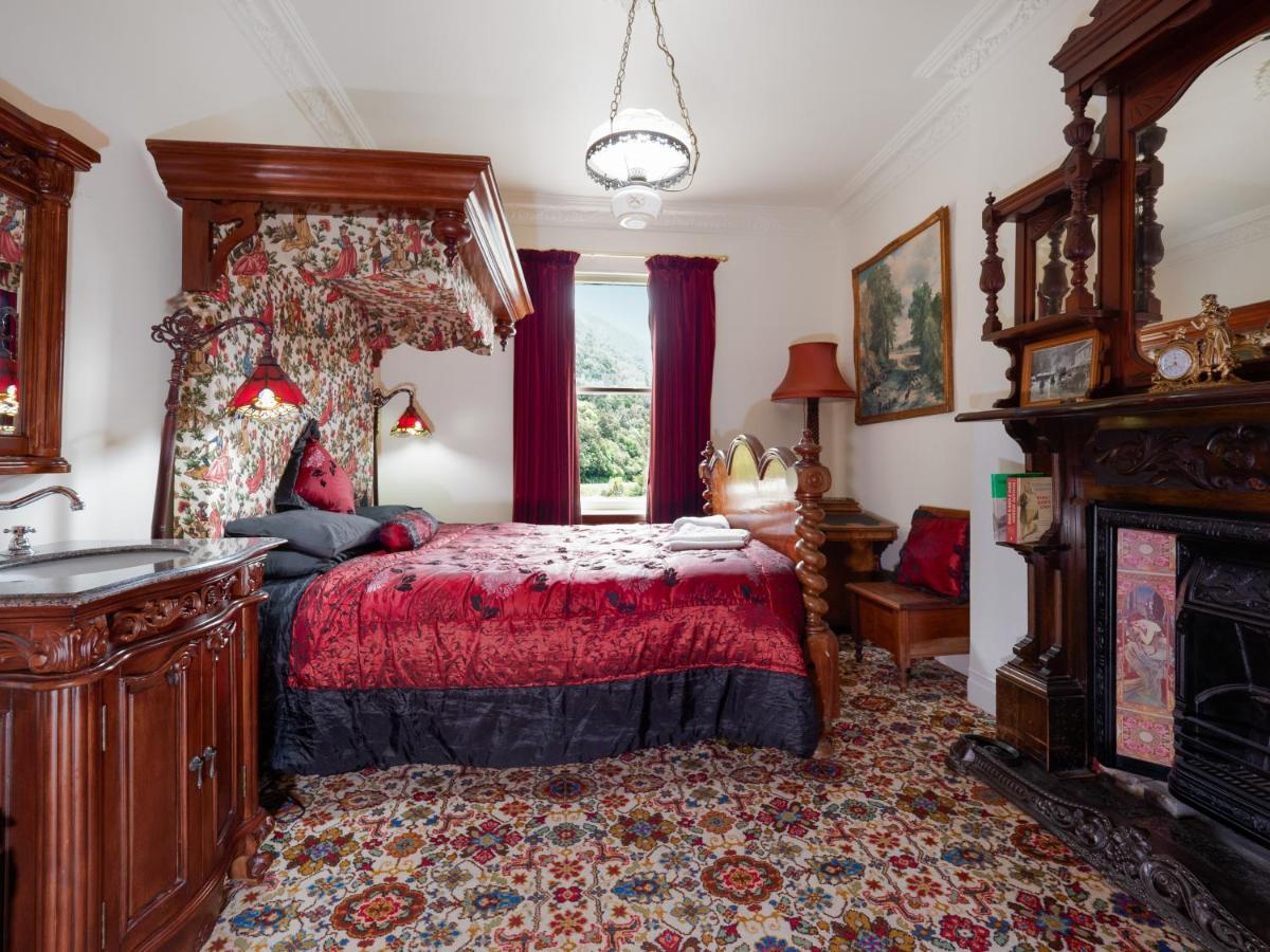 Otira Stagecoach Hotel 외부 사진